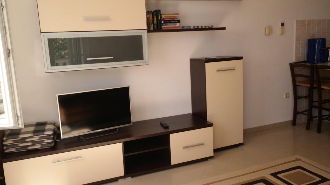 Apartmani Lili Novi Vinodolski Exteriör bild