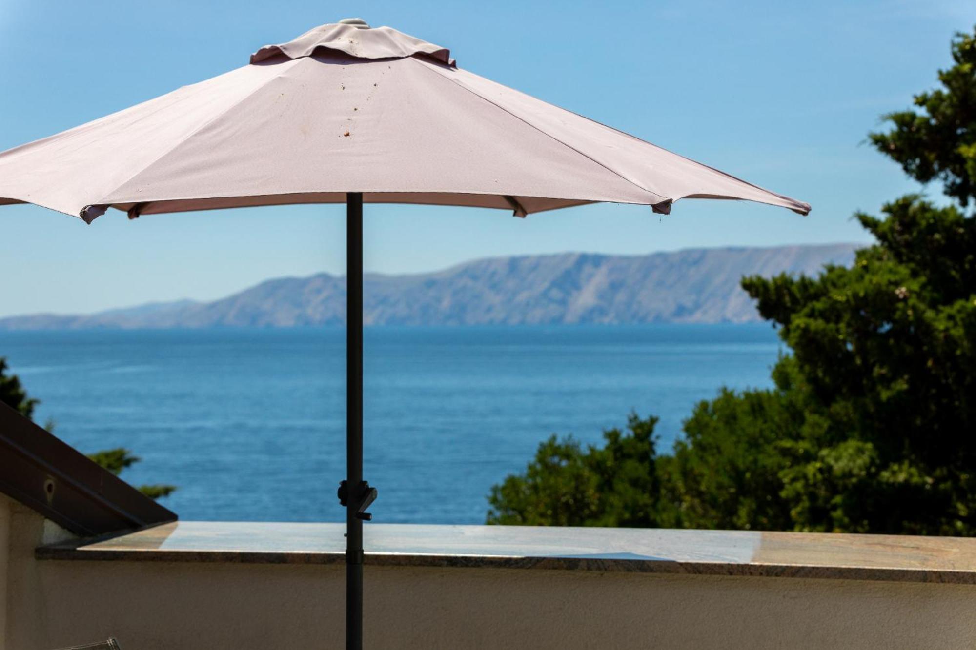 Apartmani Lili Novi Vinodolski Exteriör bild