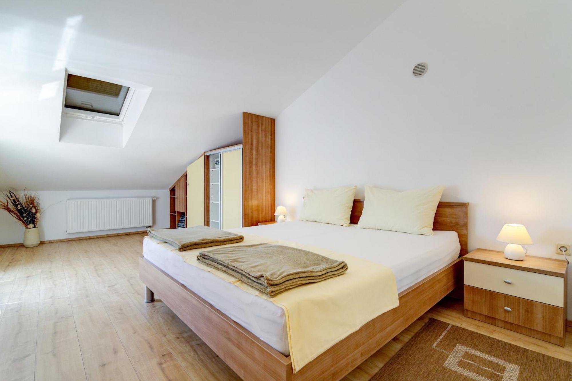 Apartmani Lili Novi Vinodolski Exteriör bild