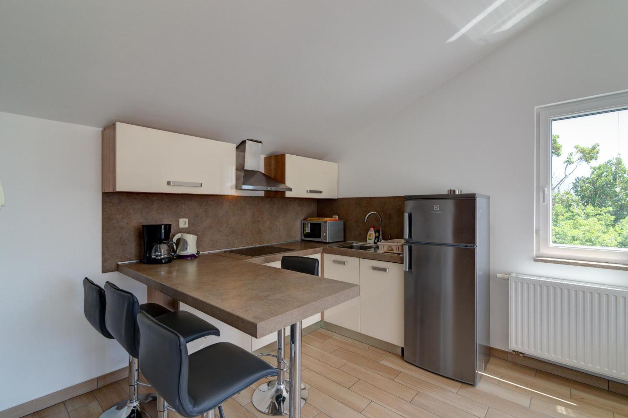 Apartmani Lili Novi Vinodolski Exteriör bild