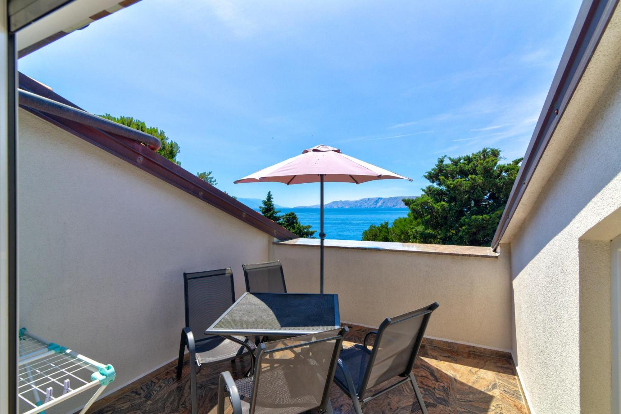 Apartmani Lili Novi Vinodolski Exteriör bild