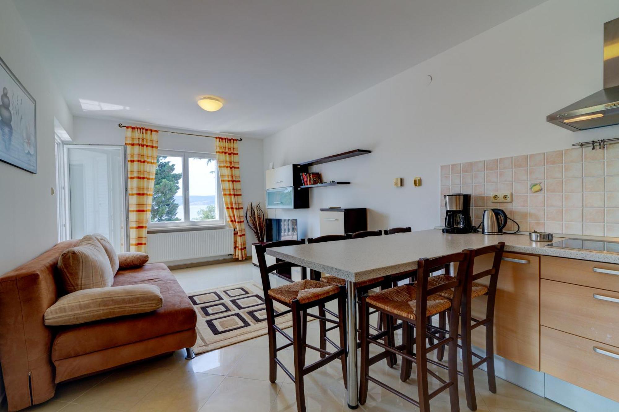Apartmani Lili Novi Vinodolski Exteriör bild
