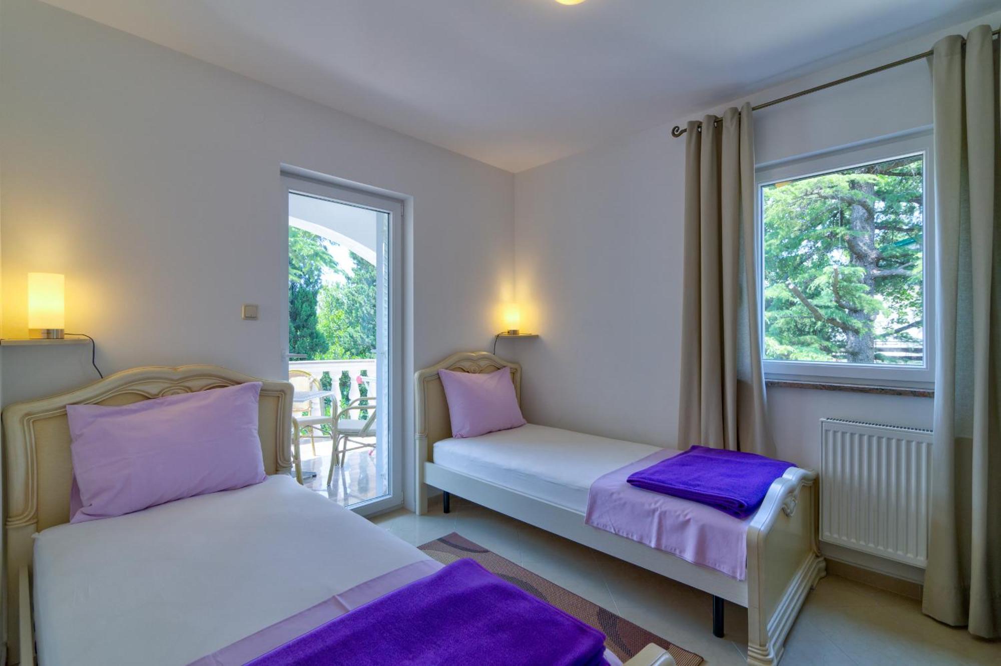 Apartmani Lili Novi Vinodolski Rum bild